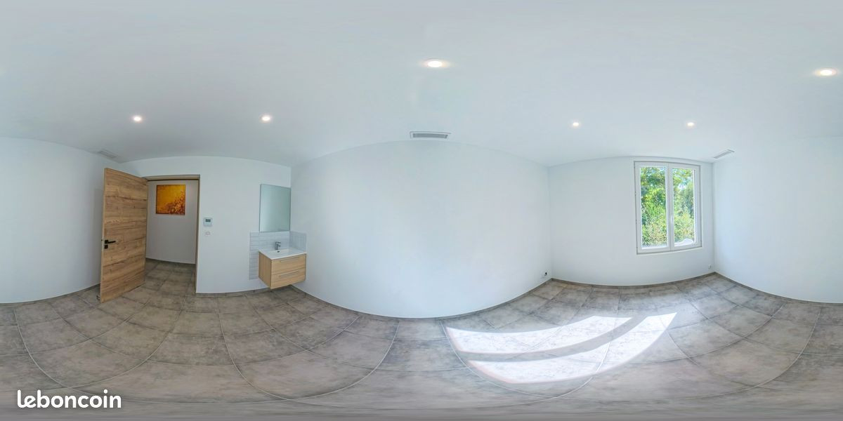 À Louer : Pièce de 14 m² Idéale pour Professionnel de Santé, Forme, Bien être à Brignoles