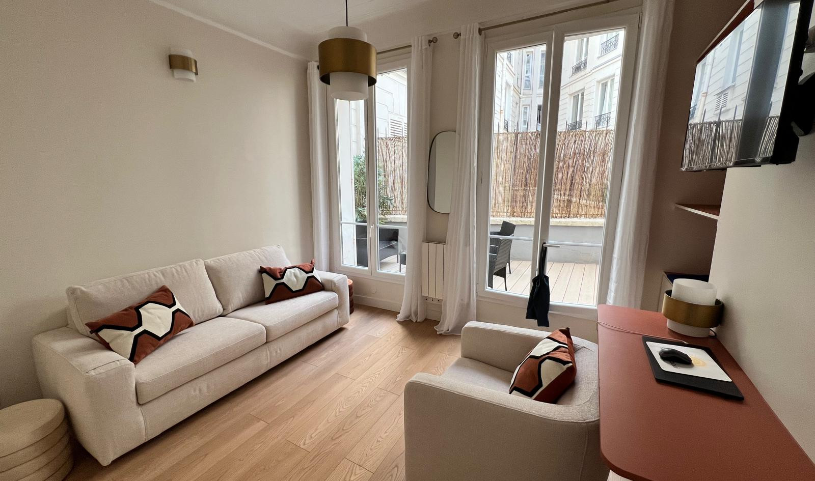 PARIS 16ème (Victor-Hugo) : salle de17m2 à louer dans un cabinet pluridisciplinaire pour professionnels de santé