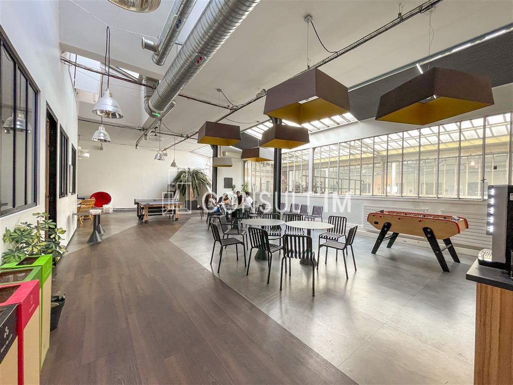 A louer bureaux style loft aux pieds de la place République