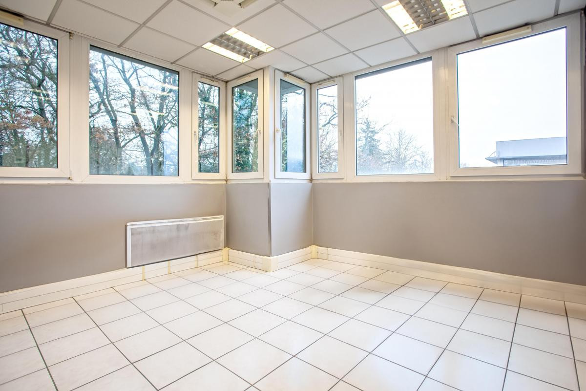 Vente - Bureau - 117,56 m² - 368 500 € - SEYNOD