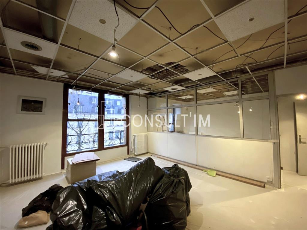 Bureaux en cours de rafraichissement en bail dérogatoire