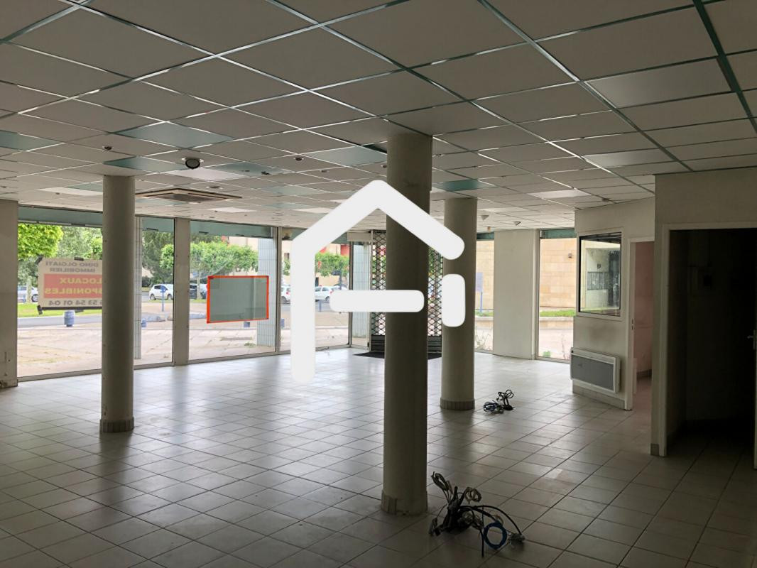 LOCAL COMMERCIAL TYPE BUREAUX