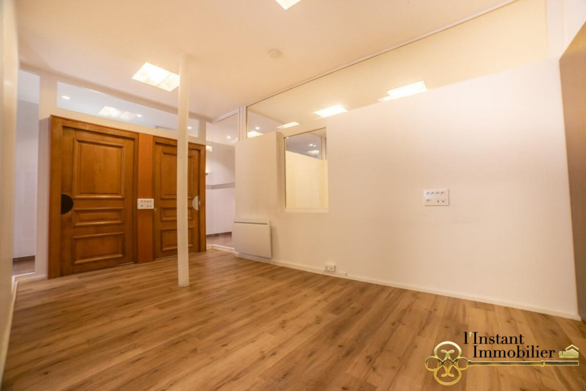 Bureaux avec prestation intérieurs luxueux