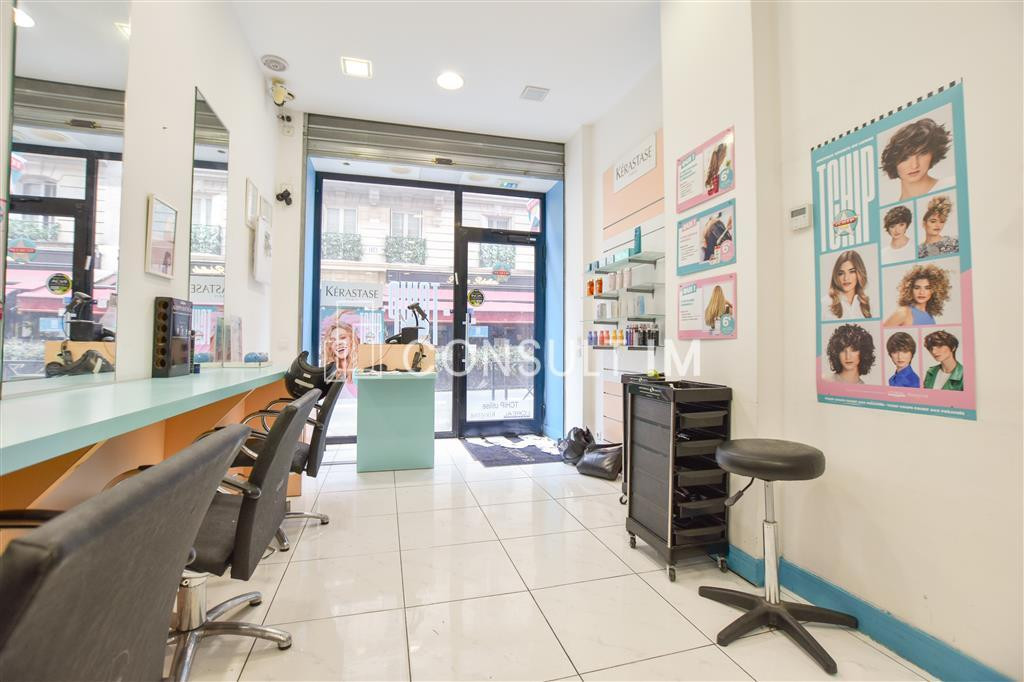 Métro Victor Hugo à louer boutique de 57 m²