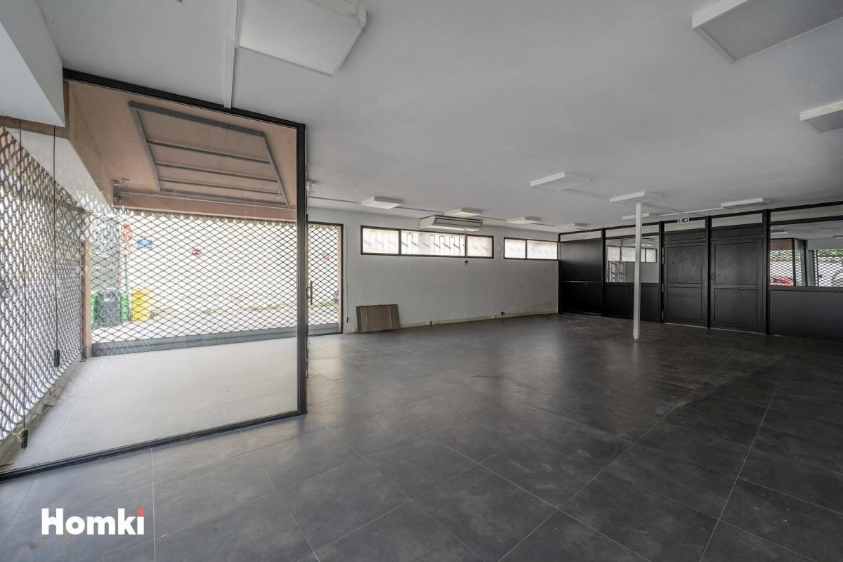 Belle Opportunité immeuble de 2 biens T6 de 250 m²  centre ville de Morières-lès-Avignon