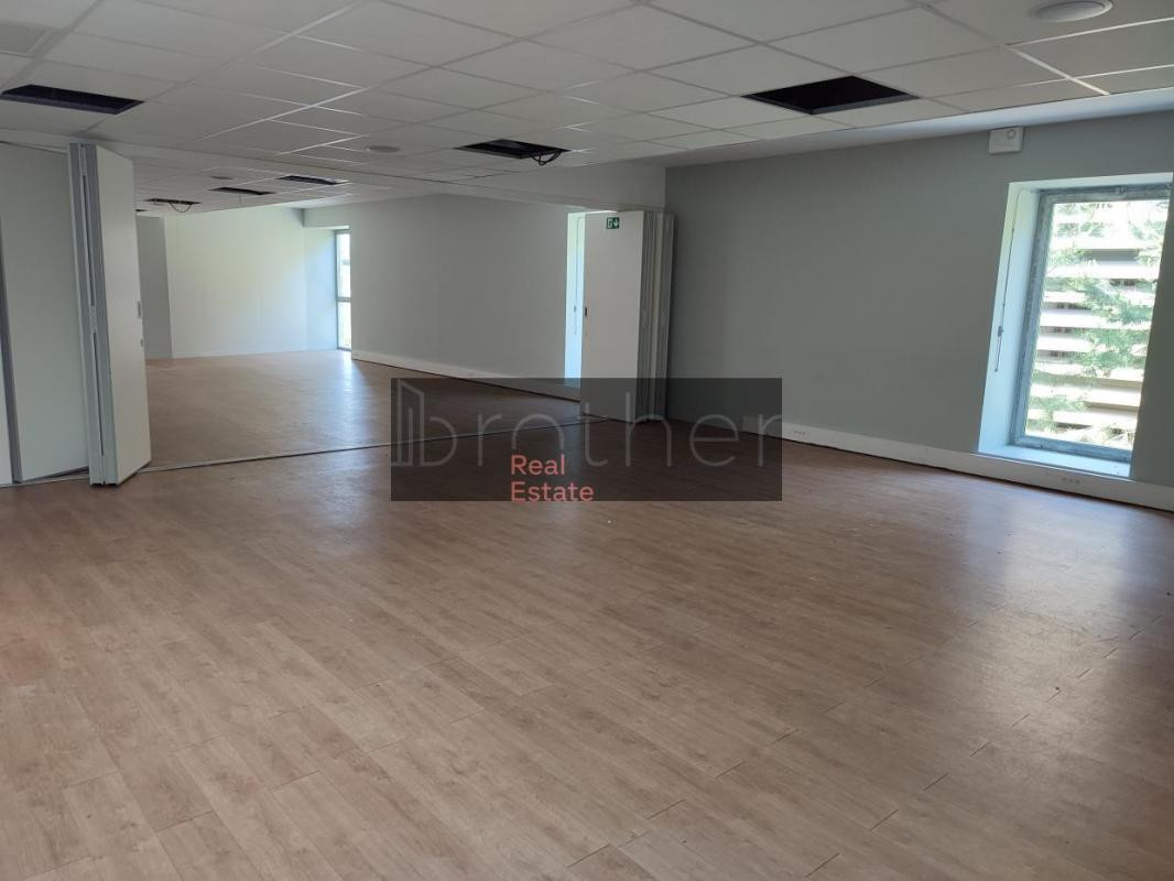 A louer Bureaux 2000m2 Bordeaux Chartrons