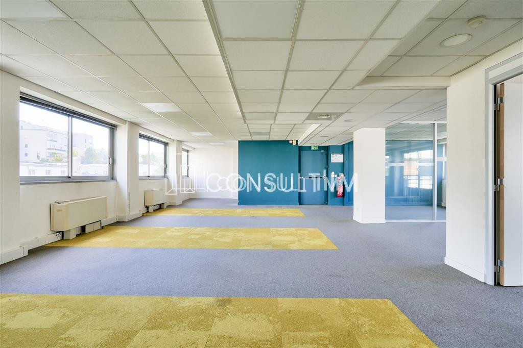 A proximité du métro Boulogne Jean Jaurès, à louer, bureaux de 357m²