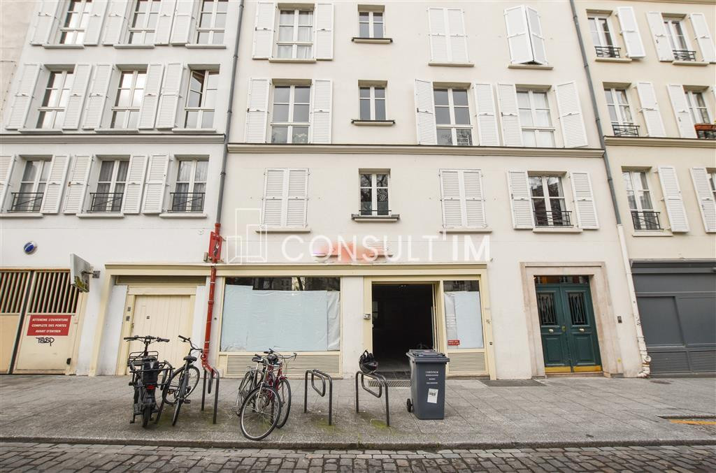 A proximité de la gare Montparnasse, boutique à louer