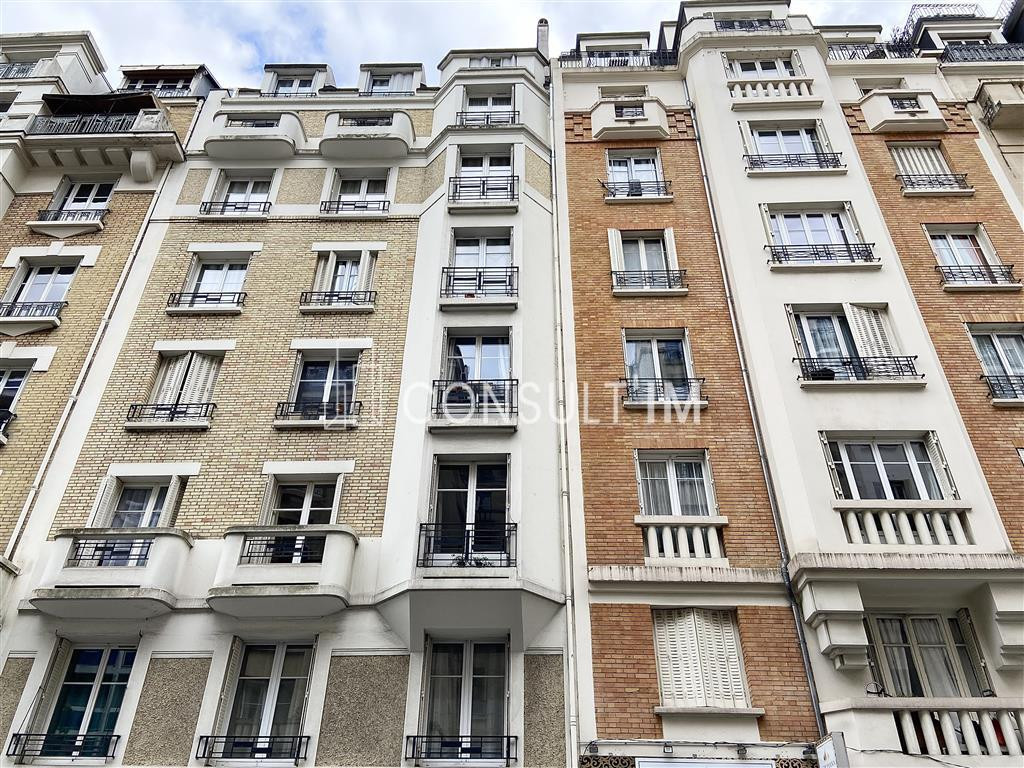 +A vendre local atypique, calme et lumineux à deux pas du parc Georges Brassens