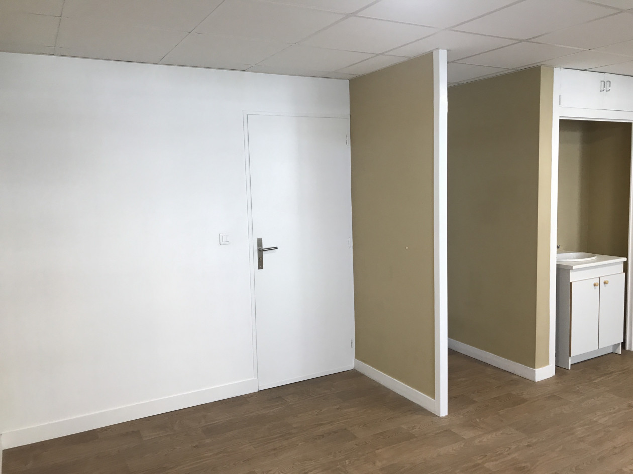 À LOUER Bureau 20 m2 insonorisé - temps plein > Nantes - Beauséjour