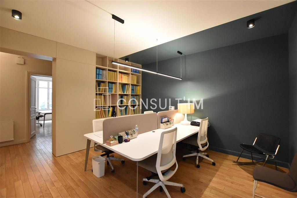 Bureaux rénovés équipés