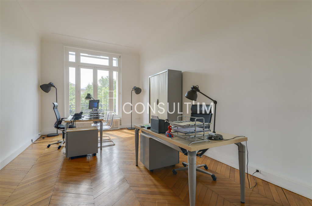 Immeuble Haussmannien entièrement rénové