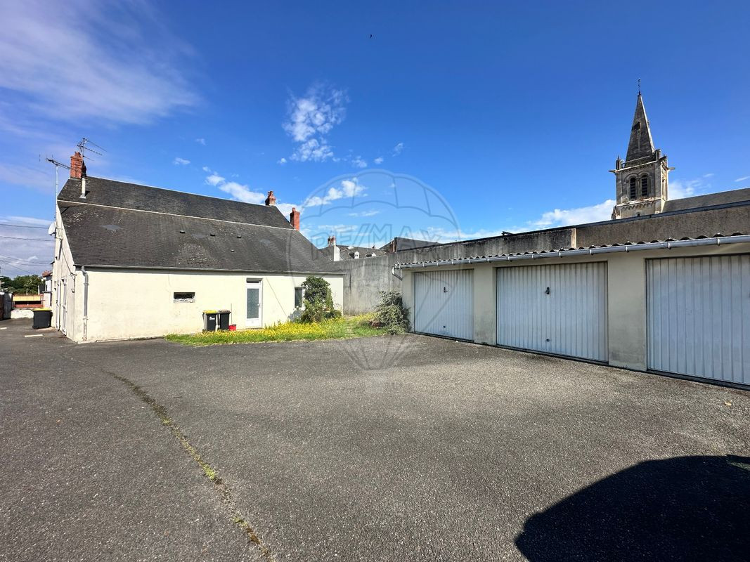 Immeuble 7 chambre(s) à vendre