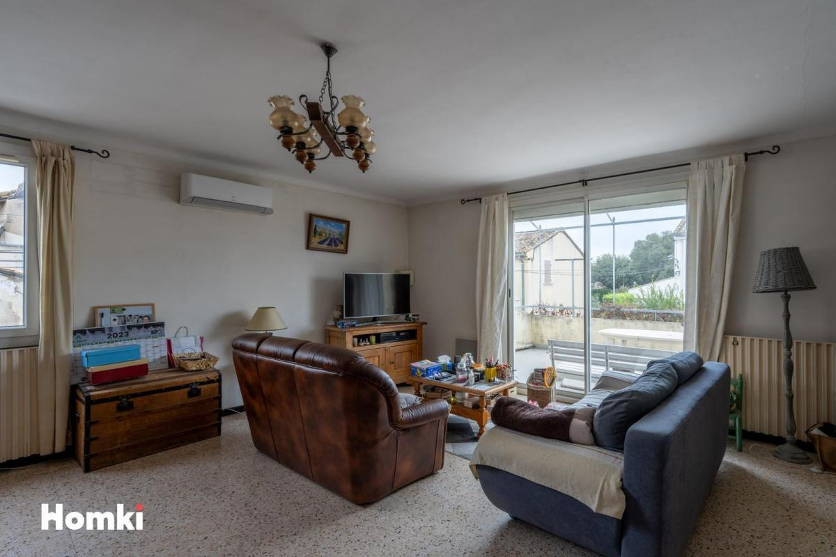 Belle Opportunité immeuble de 2 biens T6 de 250 m²  centre ville de Morières-lès-Avignon