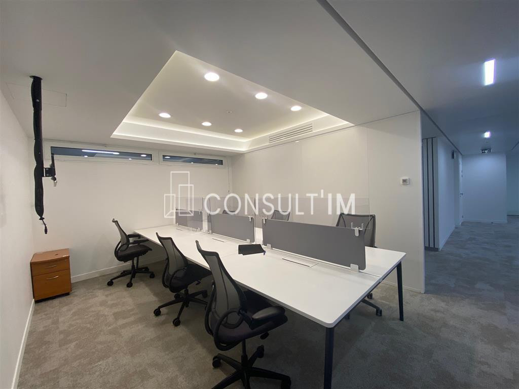 Quartier QCA – Bureaux flexibles dans un immeuble de bureaux avec accueil
