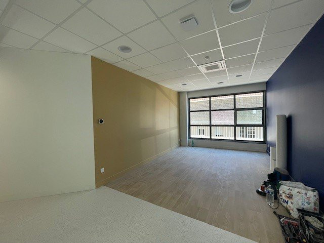 BUREAUX NEUFS