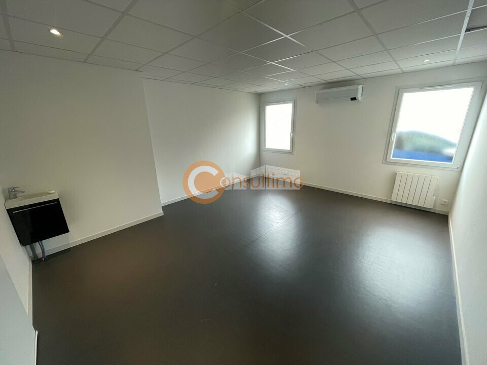 BUREAUX à louer