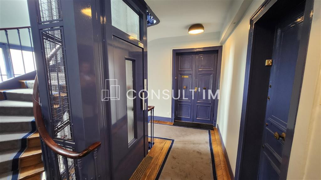 A toute proximité de la Place de la Bourse, un plateau de bureaux à louer de 180 m²