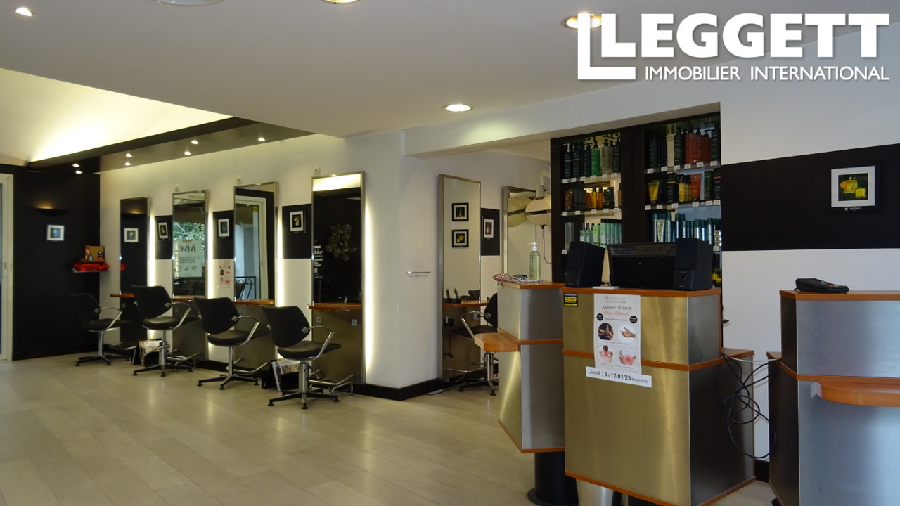 Très belle affaire !!! Fonds de commerce coiffure mixte et barbier en emplacment N° 1