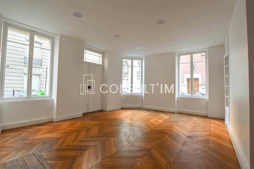 A proximité des Batignolles, à louer local d'une surface de 42m²