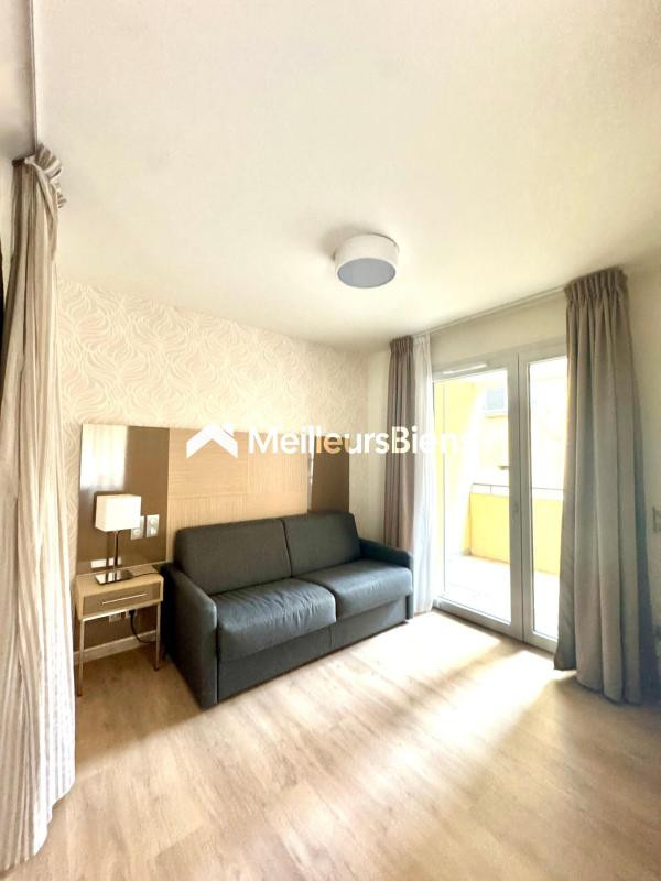 Fréjus centre ville- appartement au rez de chaussée à usage professionnel
