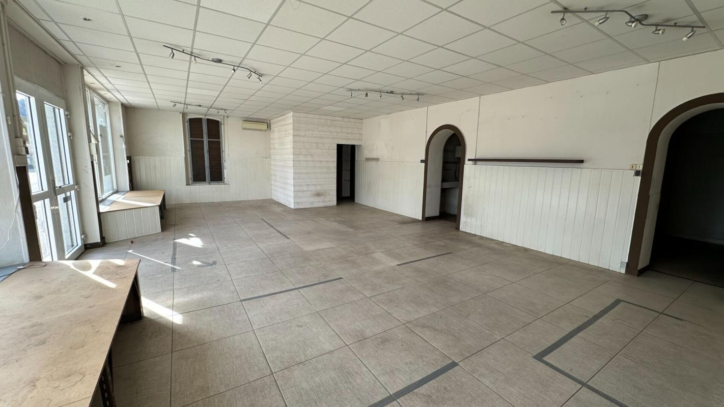Immeuble de rapport Sainte Suzanne 10 pièces 385 m2