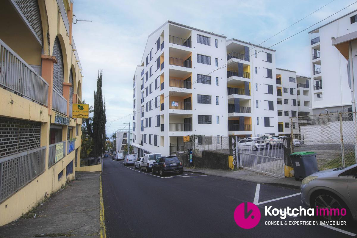 TAMPON - LOCAL / BUREAU DE 121M²