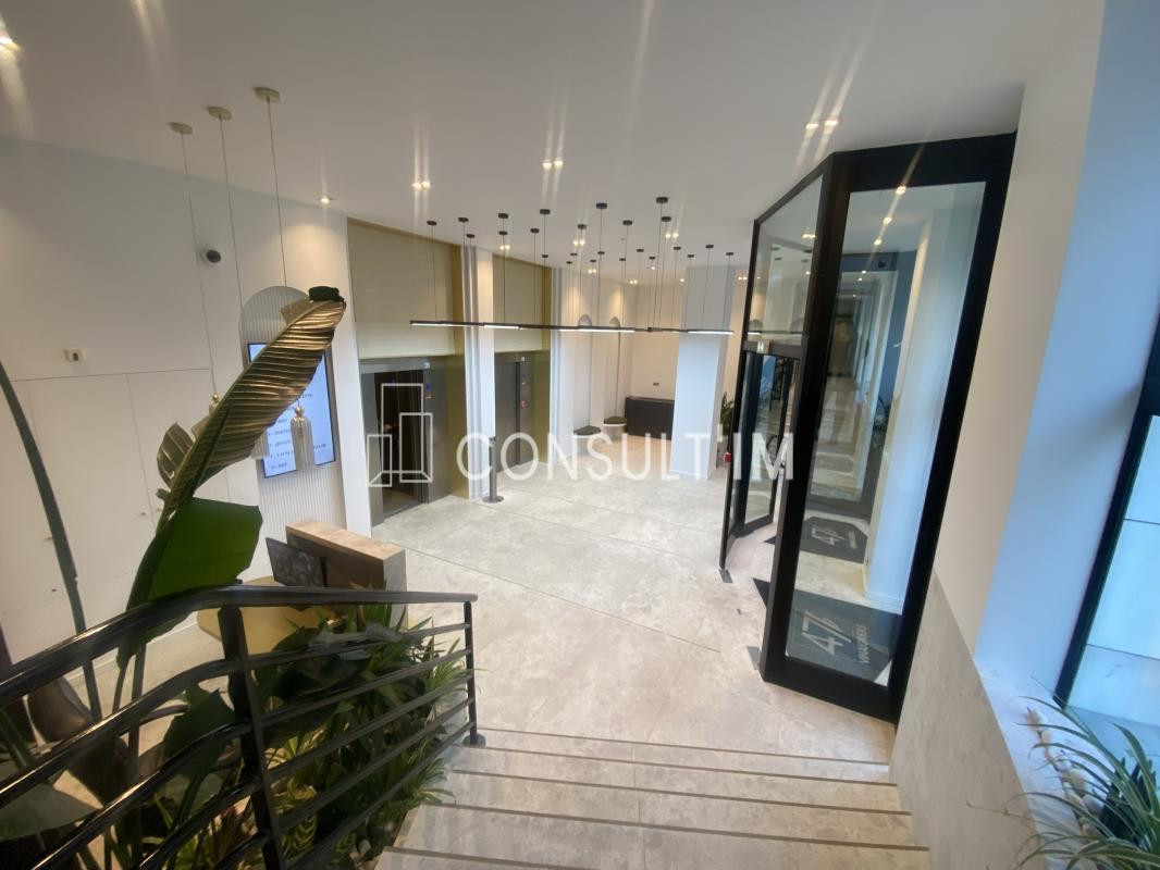 Bureaux atypique à louer au coeur du 10ème arrondissement