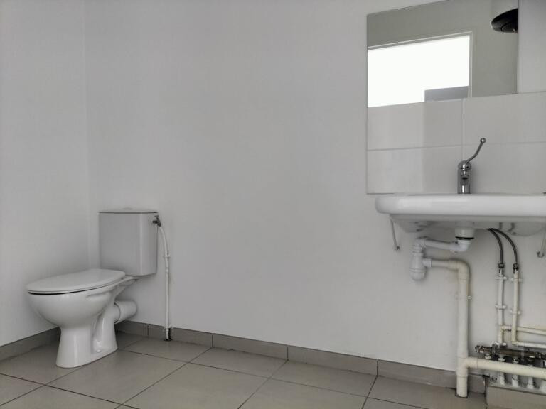 Local commercial T 47m² - Butry-sur-Oise - 1513.98.3.3
