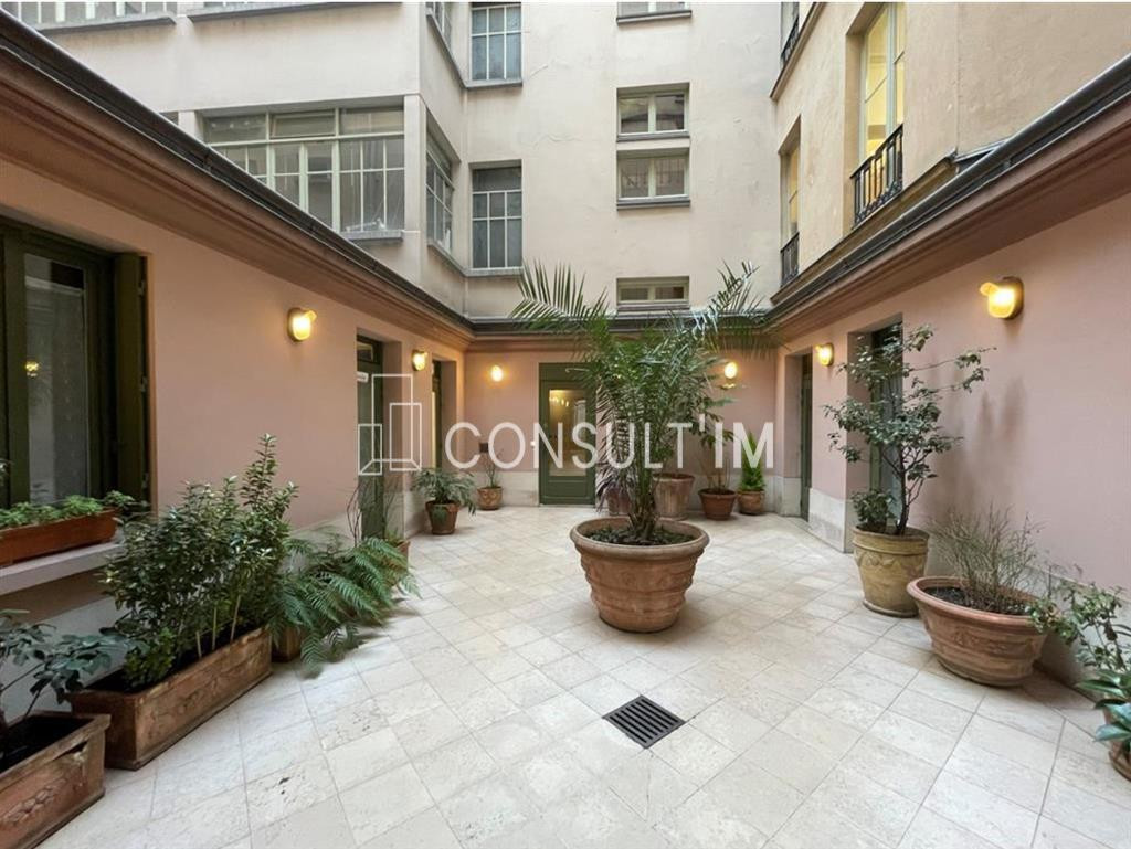 Charmant bureaux sur parquet