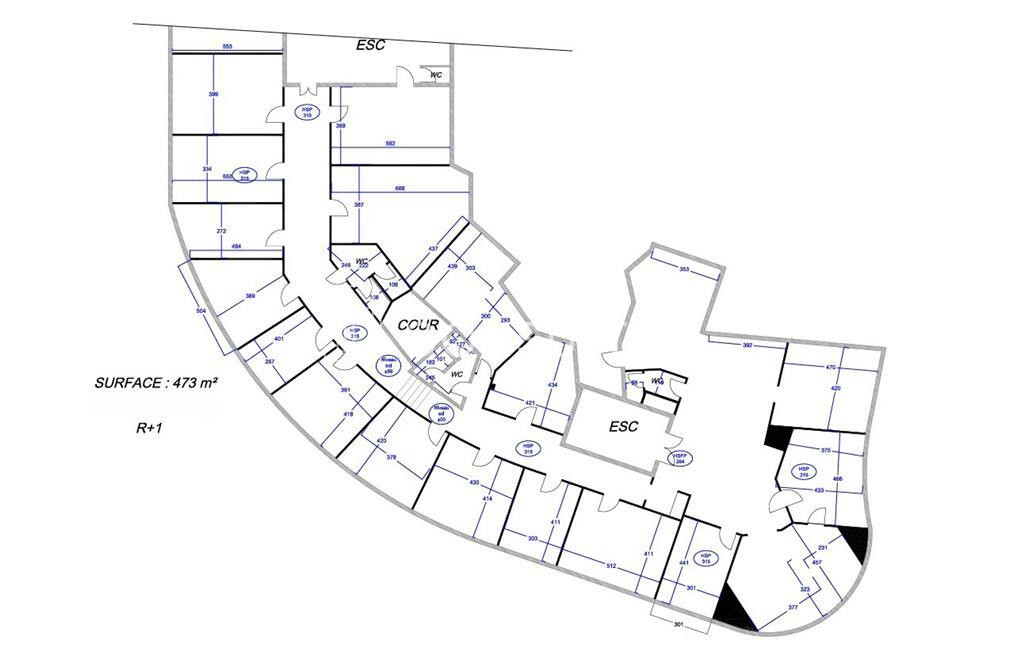 A toute proximité de la Place de l'Etoile, plateau de bureaux à louer de 472 m² au 1er étage