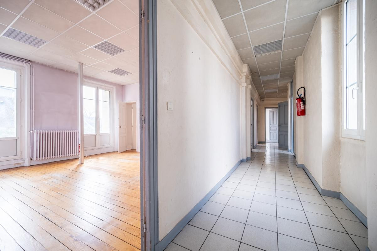 Immeuble de bureaux - 2e étage - Centre-ville de Tarbes