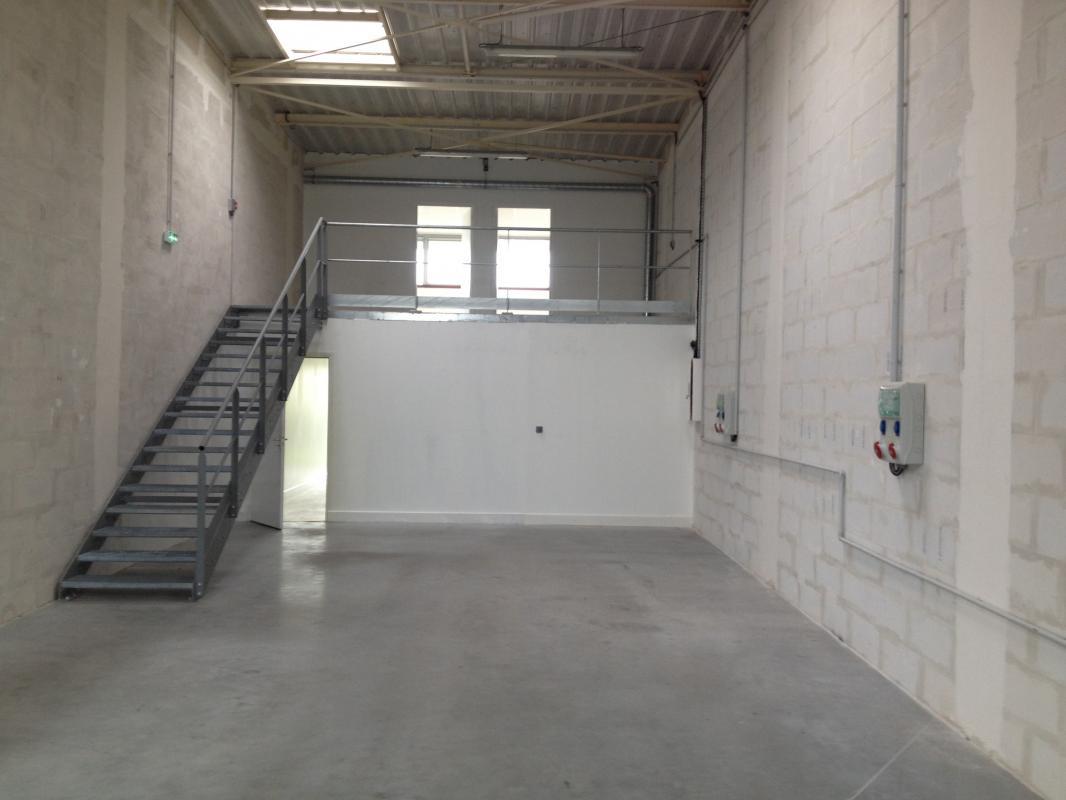 A louer local d'activité de 172 m² à Caen