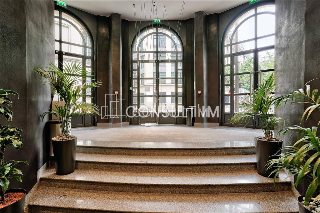 A toute proximité de la rue La Fayette, à louer une surface de bureaux rénovée