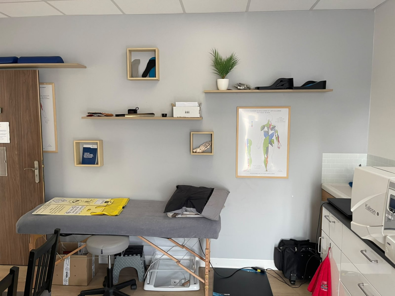 Cabinet professionnel de 16 m² à louer à Coye-la-Forêt – Santé / Paramédical