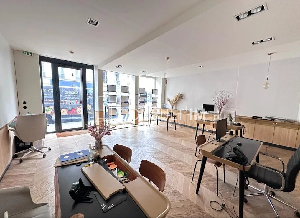 Boutique à louer  Filles du Calvaire
