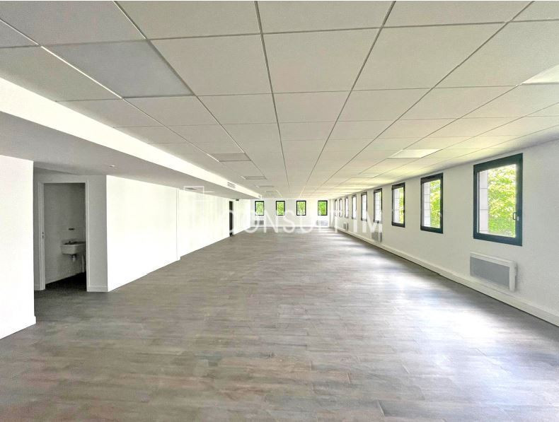 A louer bureaux de 176,4m² Nanterre