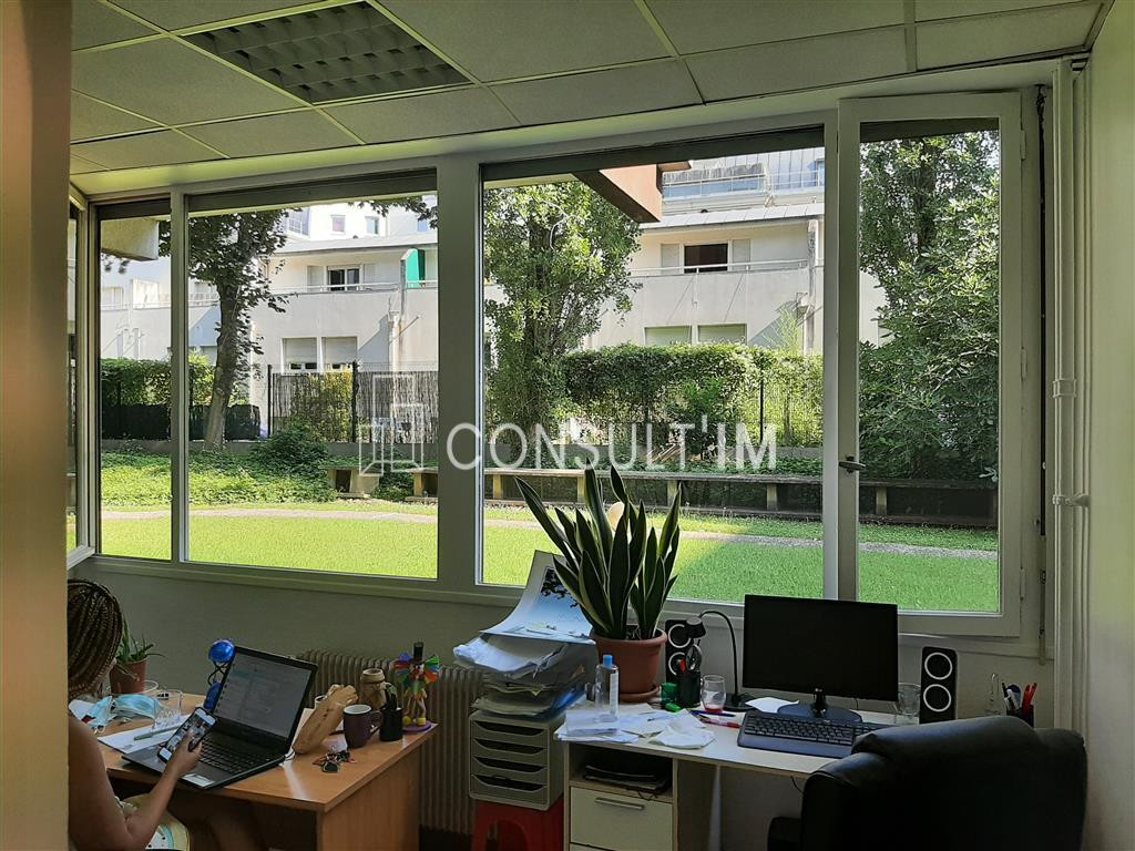 Bureaux à proximité du marché de l'olive