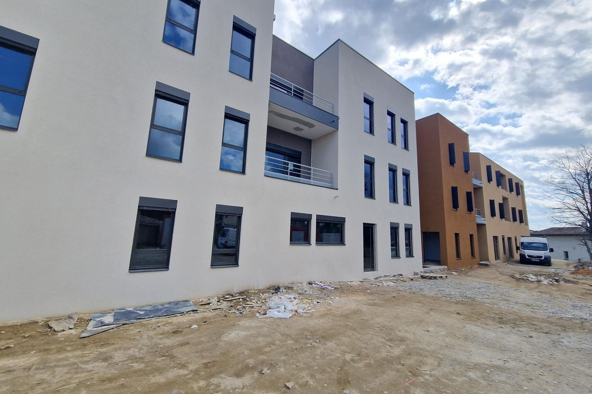 Local commercial 40 m² à vendre – « Pôle santé » à Mornant