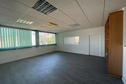 LOCAL PROFESSIONNEL DE 125 M²  ENVIRON - ESTAQUE GARE - 13016