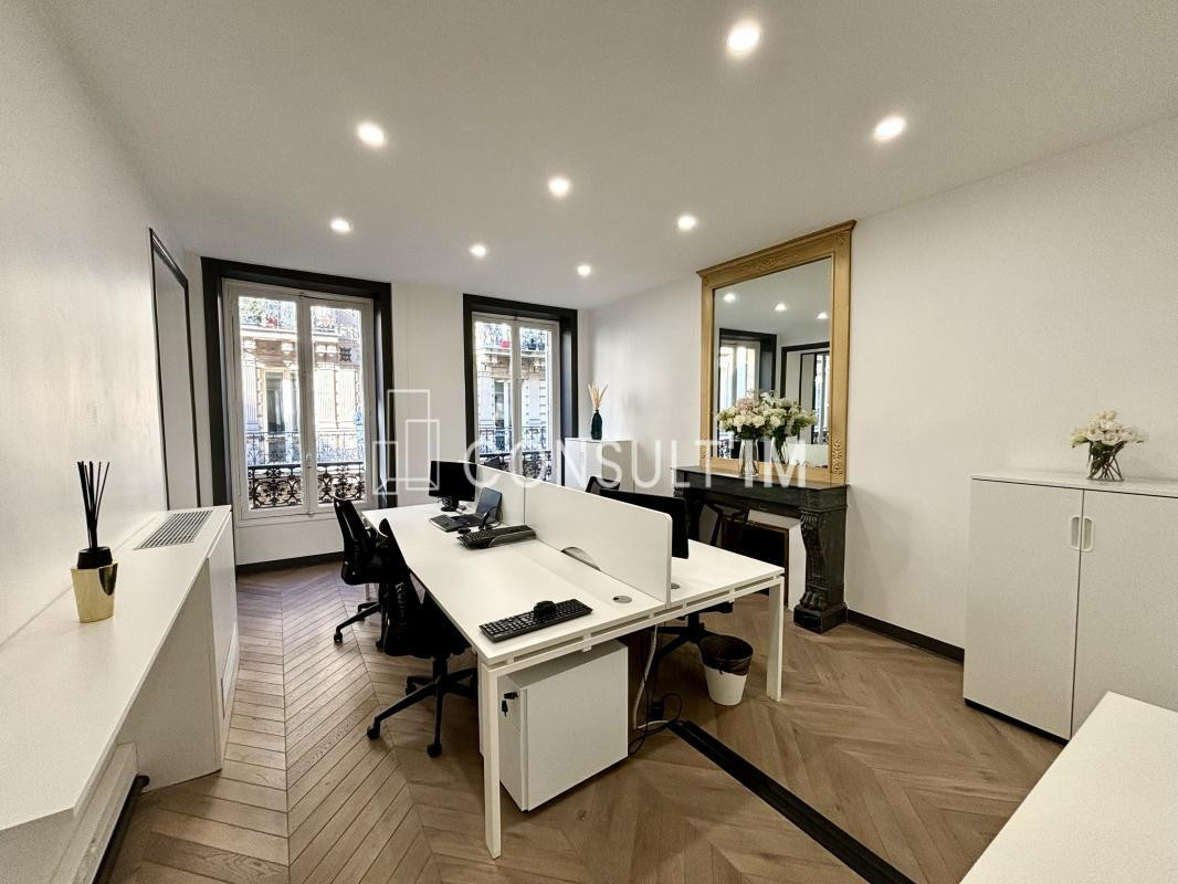 Bureau à louer en plein cœur du 8ème arrondissement