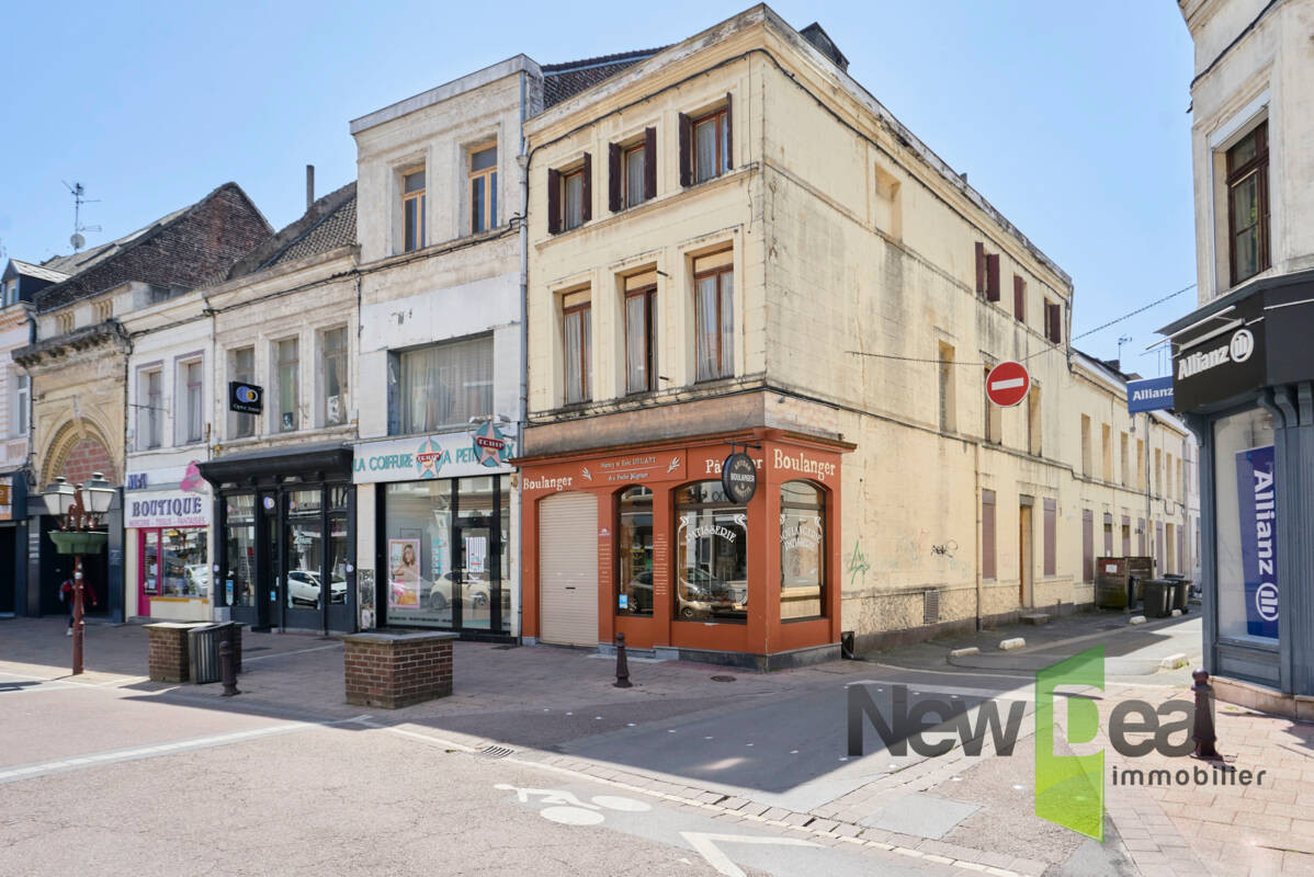 immeuble commercial + appartements à rénover
