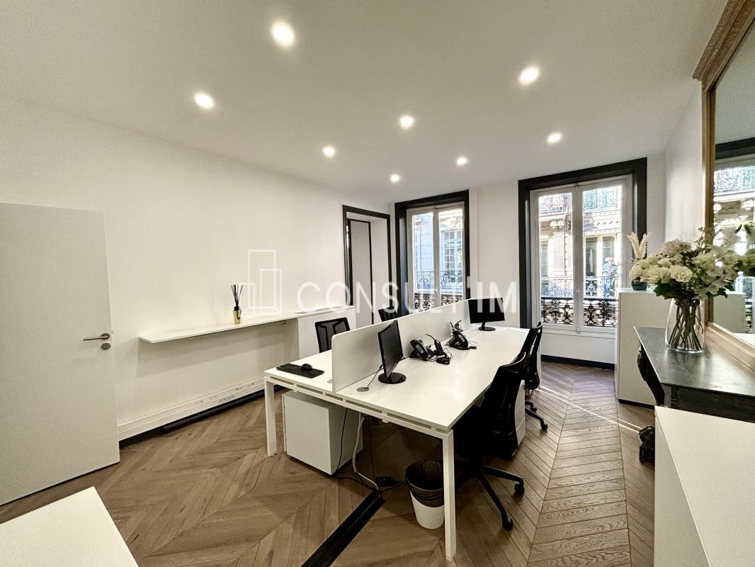 Bureau à louer en plein cœur du 8ème arrondissement