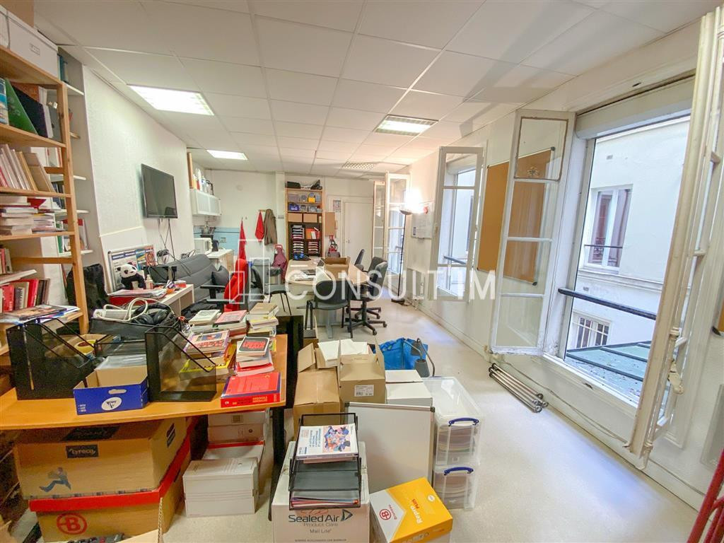 Bureaux entre la porte St Martin et la Mairie du 10ème