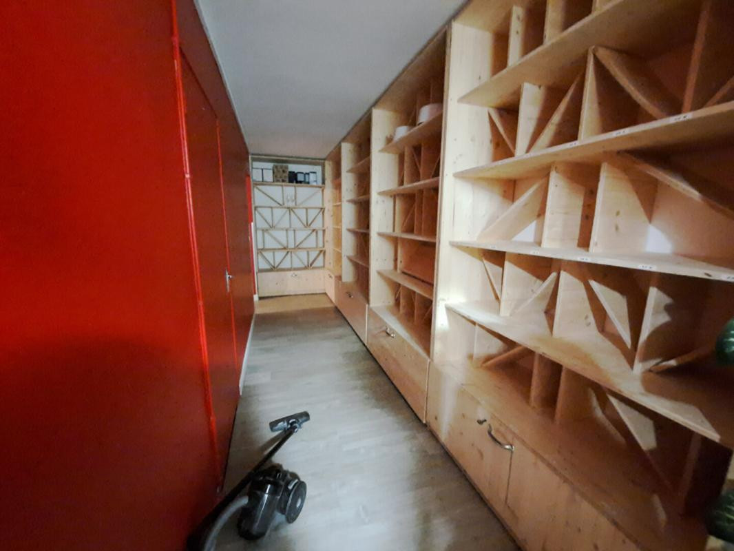 Local commercial St Sylvestre Sur Lot 70 m2