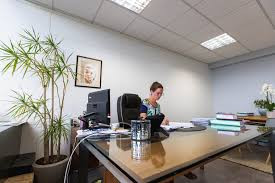 LOCATION D'UN PLATEAU ADMINISTRATIF NEUF DE 204M²