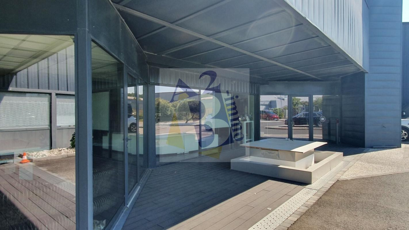Angoulême, ensemble immobilier à usage professionnel 2000m²