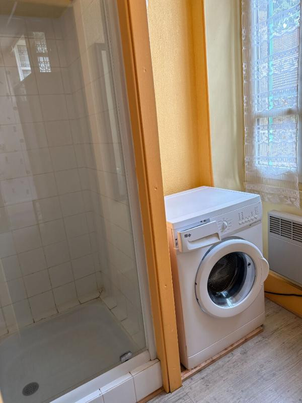 Immeuble Bourbon L Archambault 4 pièce(s) 50 m2, 2 apparts loués en cure 91300 FAI