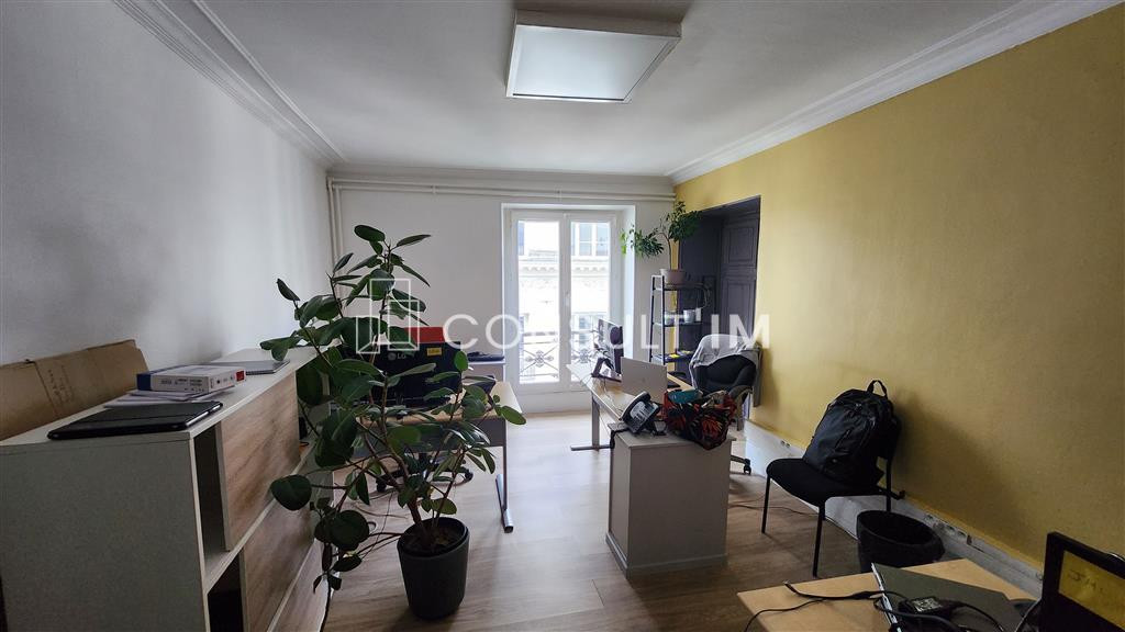 A toute proximité de la Place de la Bourse, un plateau de bureaux à louer de 180 m²