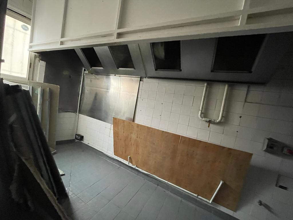 Restaurant Local commercial 121 m2 et grande terrasse couverte